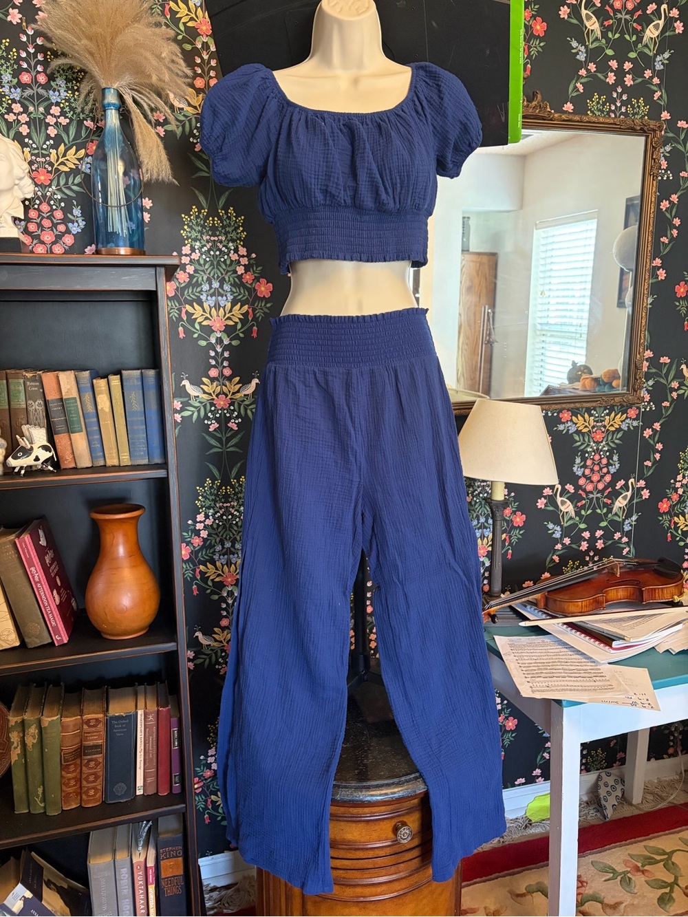 VENUS Navy Blue Gauze Smocked Crop Top with Wide-Leg Pants Set - S